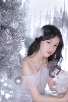 美女陪我睡一晚!法师对女子发不雅消息?